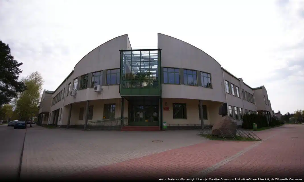 Nowe sygnalizacje świetlne w Józefowie zwiększą bezpieczeństwo na drogach wojewódzkich